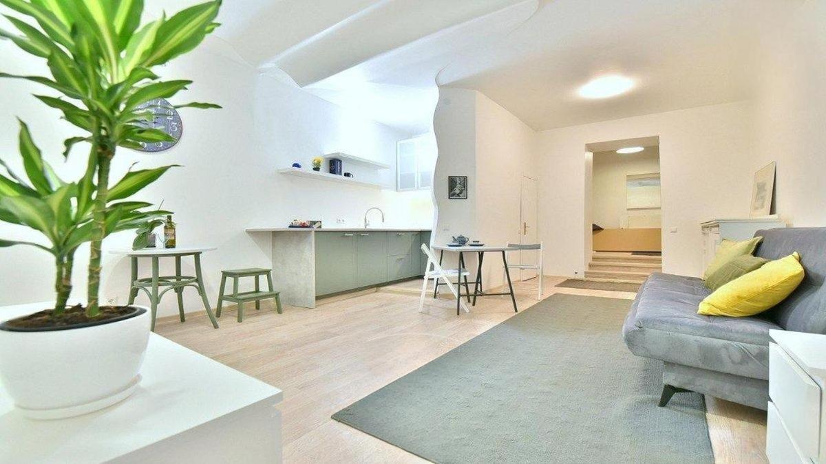 Vilnius Town Square Apartments Self Check-In 24H By H&H Экстерьер фото